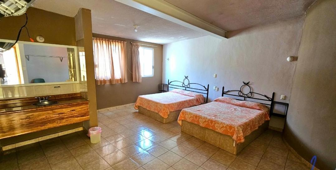 Hotel Xanti Morelia Extérieur photo